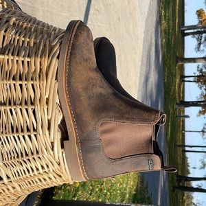 Clarks Boots Mens EUC Size 12